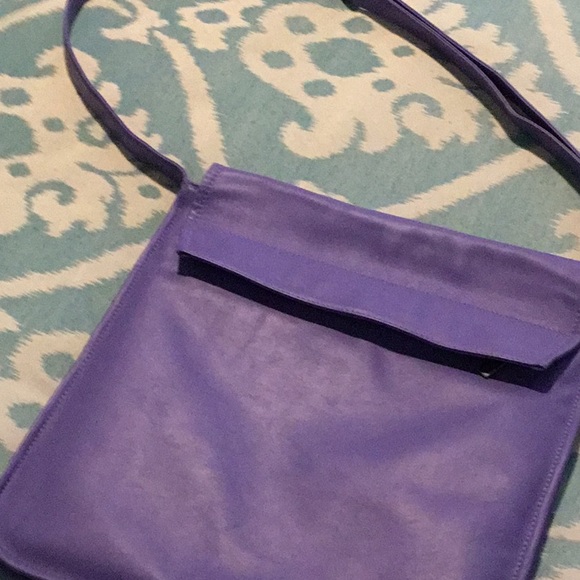 Purple Nicoli bag with multiple compartments (excellent condition) - Picture 3 of 5